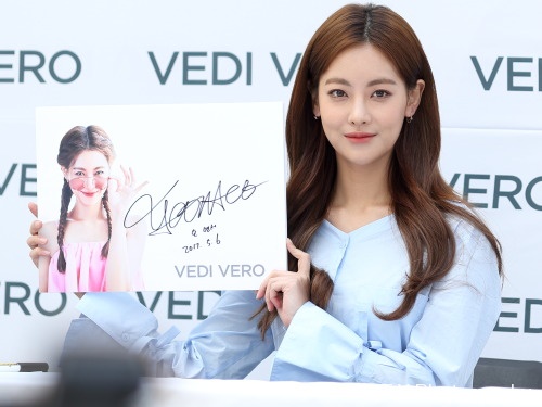 吴涟序、吴妍书、飘在思密达、首尔故事