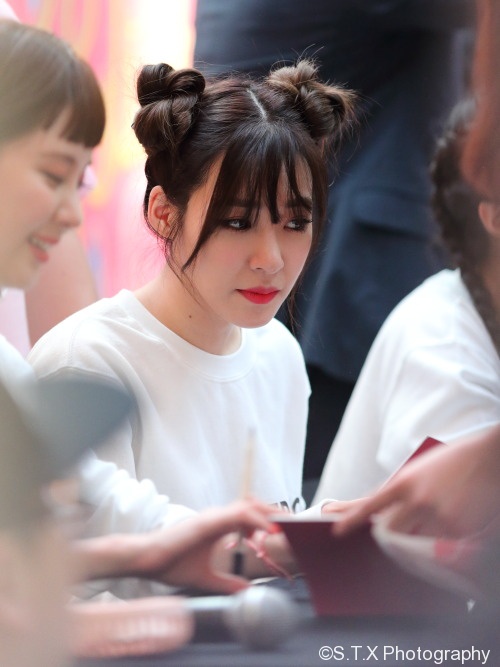 少女时代、Tiffany、黄美英