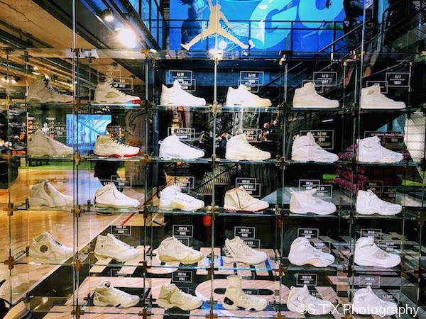 首尔江南、耐克旗舰店、Air Jordan