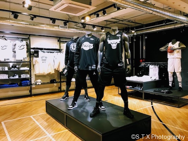 首尔江南耐克旗舰店Air Jordan