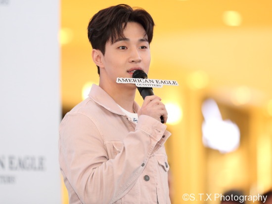 Henry、刘宪华、飘在思密达、首尔故事